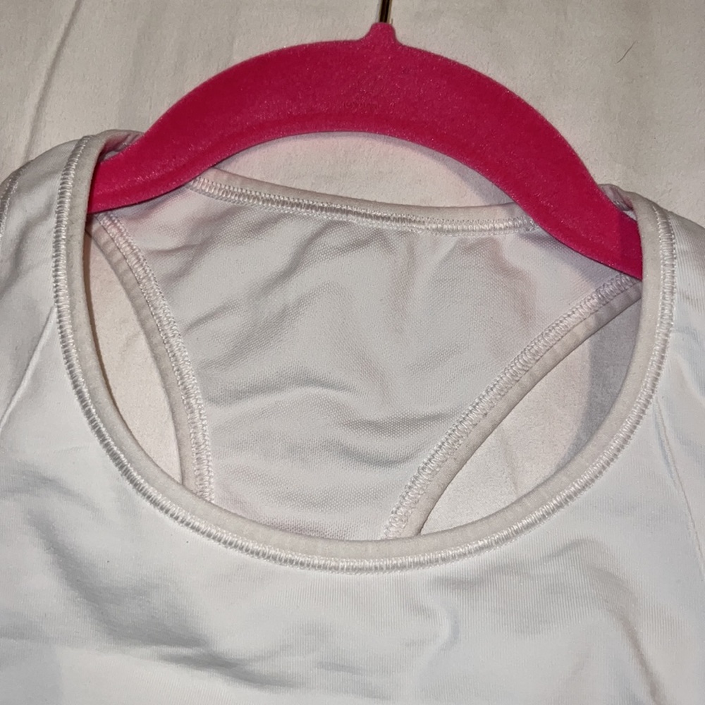 Lululemon longer line crop top/sports bra - Picture 3 of 6